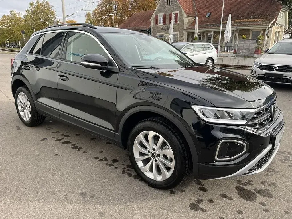 Neu VW T-Roc Life 150 PS (110 kW) 2025 Schwarz SUV