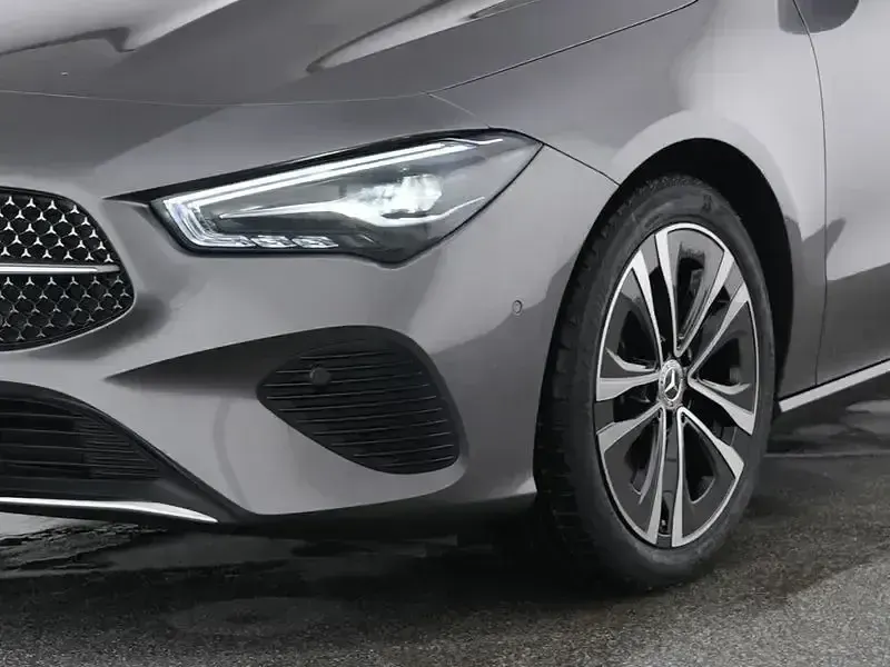 Gebraucht Mercedes CLA200 Progressive 150 PS (110 kW) 2025 Grau Limousine