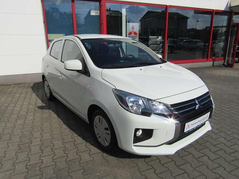 Island weiß Gebraucht 2023 Mitsubishi Space Star Select Kleinwagen | 11.990 € (Fairer Preis) - Bild 1/4