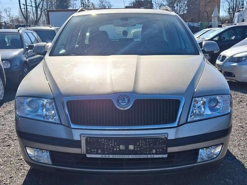 Gebraucht Skoda Octavia Ambiente 150 PS (110 kW) 2005 Saharabeige metallic Kombi