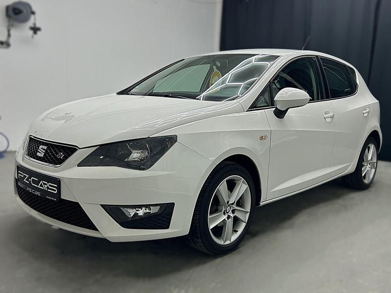Weiß Gebraucht 2015 Seat Ibiza FR Limousine | 7.290 € (Fairer Preis) - Bild 1/4