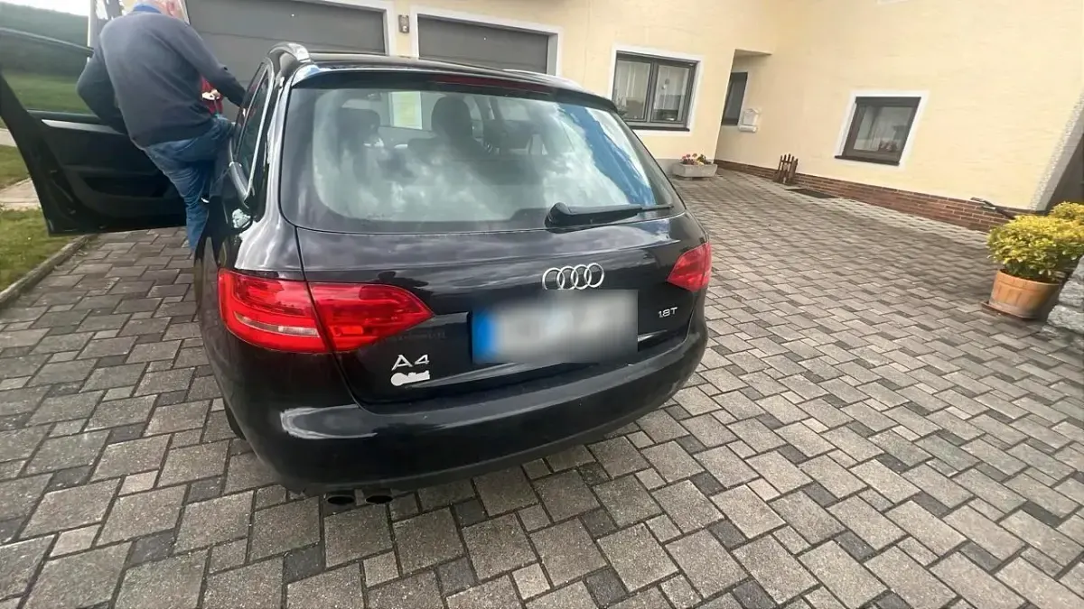 Gebraucht Audi A4 160 PS (117 kW) 2009 Schwarz Kombi