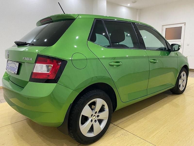Gebraucht Skoda Fabia 110 PS (80 kW) 2015 Grün Kleinwagen