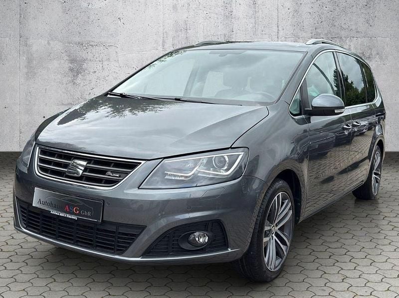 Grau Gebraucht 2017 Seat Alhambra FR-Line Van / Kleinbus | 20.990 € (Guter Preis) - Bild 1/4