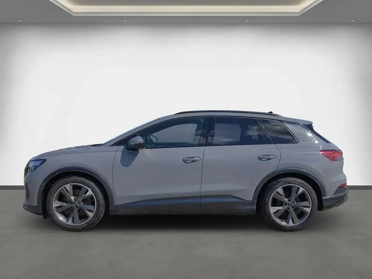 Gebraucht Audi Q4 e-tron Advanced 194 kW (265 PS) 2023 Grau SUV