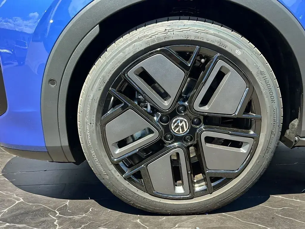 Gebraucht VW T-Roc R-line 150 PS (110 kW) 2026 Blau SUV