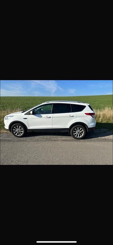 Weiß Gebraucht 2014 Ford Kuga SUV | 5.950 € (Superpreis) - Bild 1/4