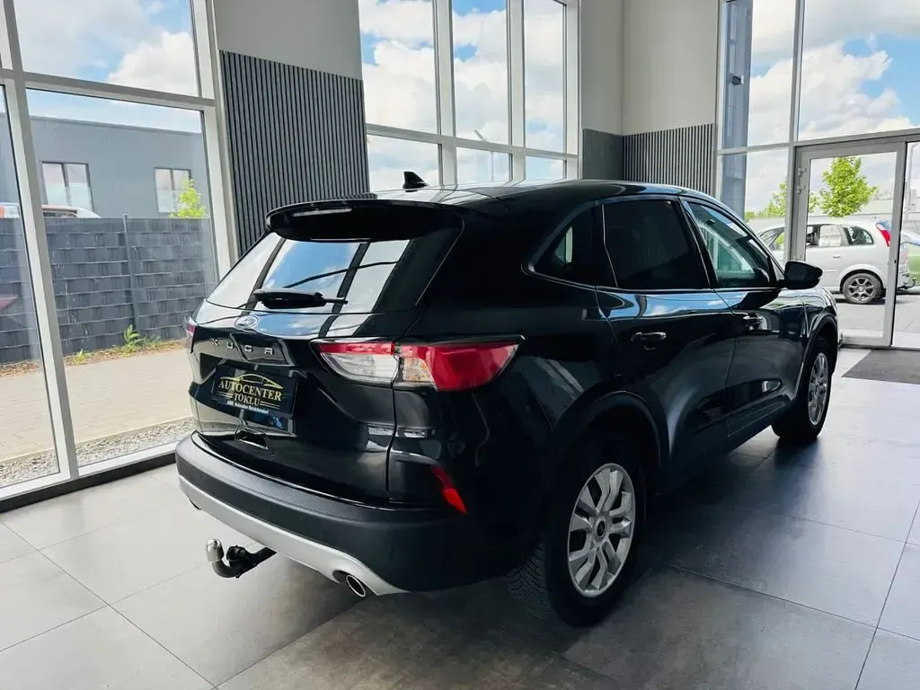Używany Ford Kuga Cool & Connect 150 KM (110 kW) 2024 Czarny SUV