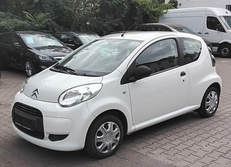 Weiß Gebraucht 2009 Citroën C1 Advance Kleinwagen | 2.450 € (Etwas zu teuer) - Bild 1/4