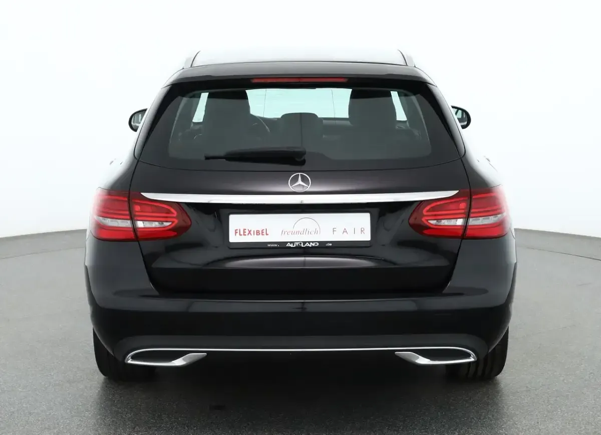 Gebraucht Mercedes C200 Avantgarde 184 PS (135 kW) 2019 Schwarz Kombi