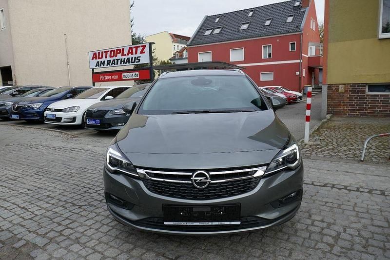 Gebraucht Opel Astra Dynamic 105 PS (77 kW) 2018 Grau Kombi