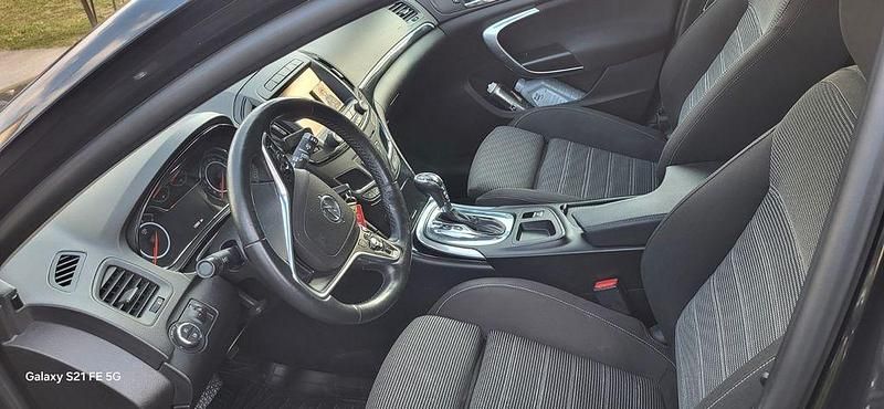 Gebraucht Opel Insignia Edition 163 PS (119 kW) 2015 Schwarz Kombi