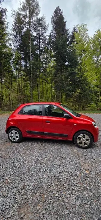 Używany Renault Twingo 65 KM (47 kW) 2020 Czerwony Hatchback
