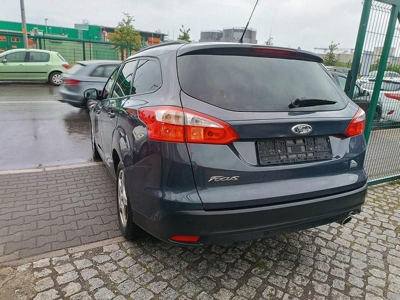 Gebraucht Ford Focus Trend 150 PS (110 kW) 2011 Grau Kombi