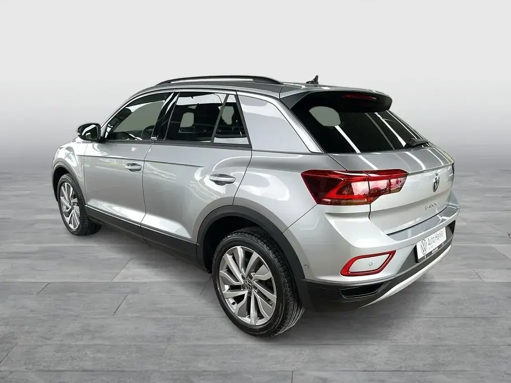 Gebraucht VW T-Roc Move 110 PS (80 kW) 2023 Silber SUV