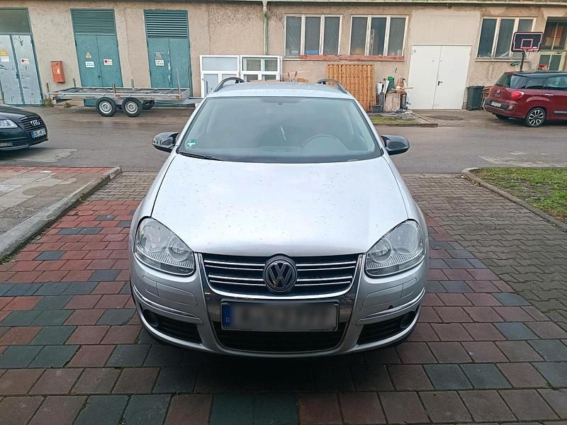 Silber Gebraucht 2007 VW Golf V Kombi | 5.500 € (Teuer) - Bild 1/4