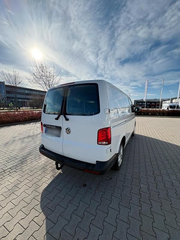 Gebraucht VW Transporter 150 PS (110 kW) 2019 Weiß Van