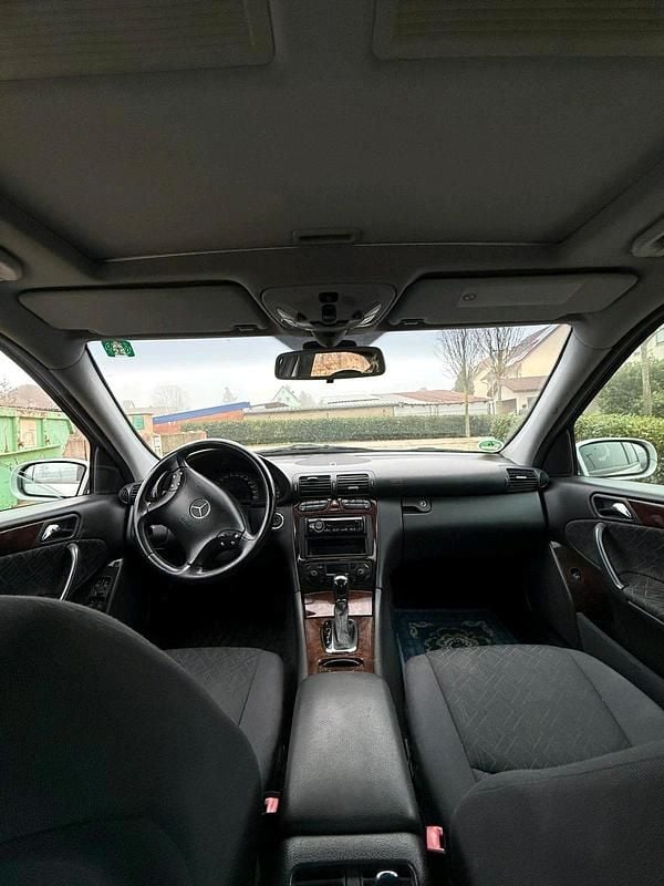 Gebraucht Mercedes C240 170 PS (125 kW) 2001 Silber Limousine
