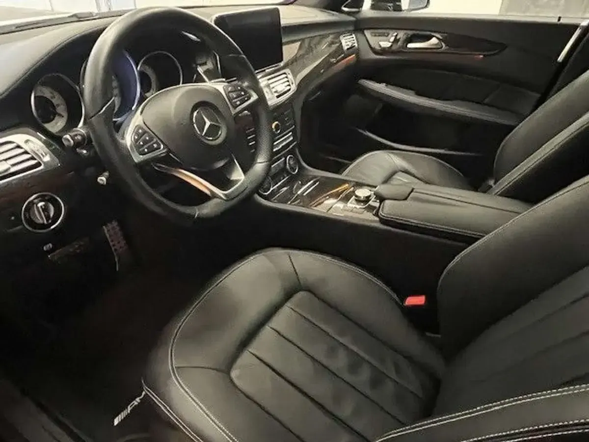 Gebraucht Mercedes CLS500 AMG line 408 PS (300 kW) 2015 Obsidianschwarz Kombi