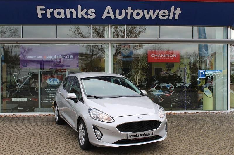 Gebraucht Ford Fiesta Cool & Connect 101 PS (74 kW) 2019 Silber Limousine
