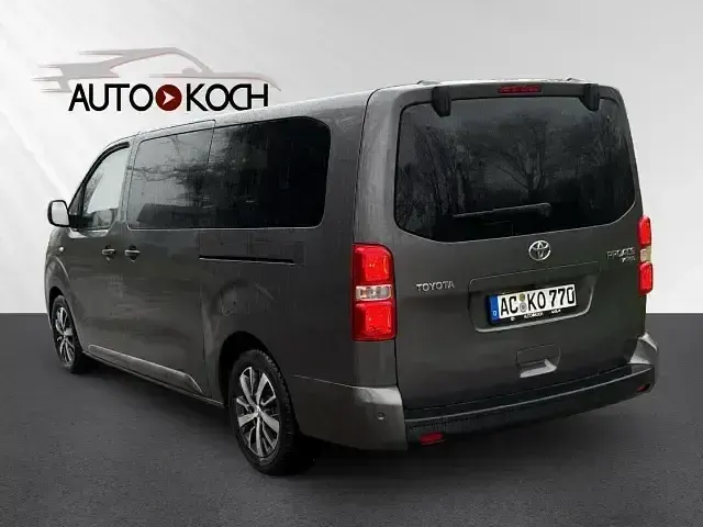 Gebraucht Toyota Proace Verso Team 144 PS (105 kW) 2023 Dark grey Kombi