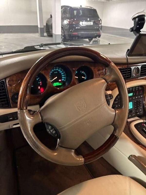 Gebraucht Jaguar XJ40 284 PS (208 kW) 2000 Blau Limousine