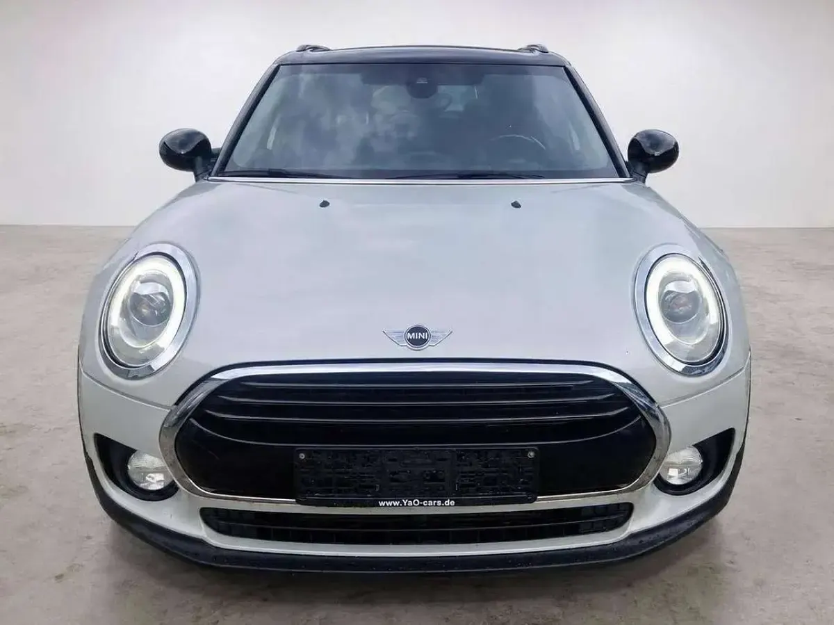 Gebraucht Mini Cooper D Clubman 150 PS (110 kW) 2018 White silver metallic Kombi