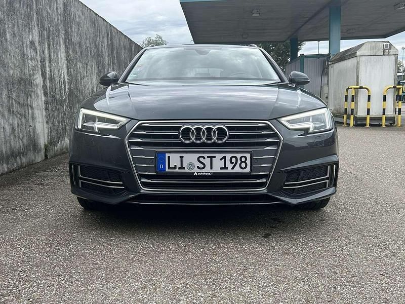 Gebraucht Audi A4 Design 252 PS (185 kW) 2017 Grau Kombi