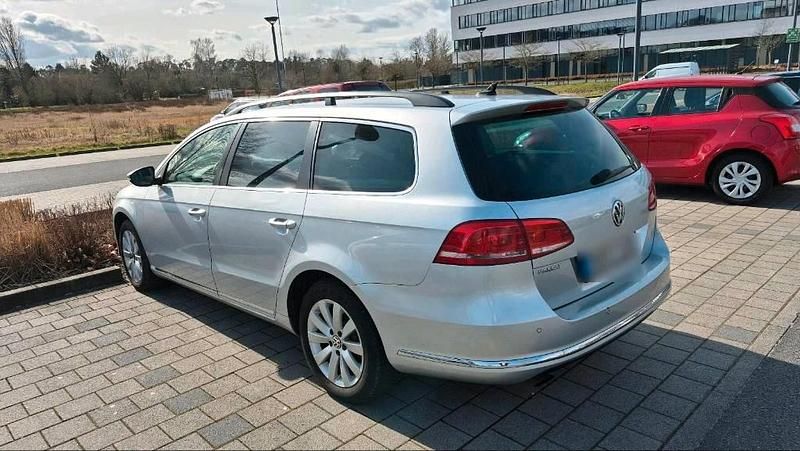 Gebraucht VW Passat 124 PS (91 kW) 2013 Silber Kombi