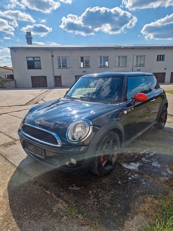 Schwarz Gebraucht 2011 Mini Cooper Kleinwagen | 1.650 € - Bild 1/4