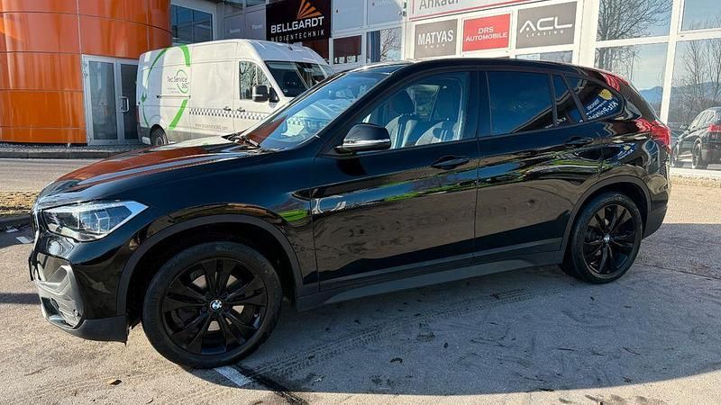 Gebraucht BMW X1 Advantage 150 PS (110 kW) 2020 Schwarz ii/bonnet fluid black SUV