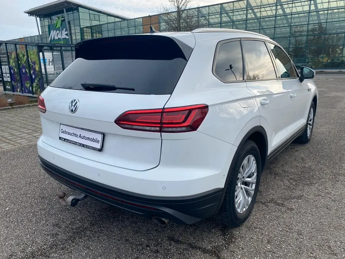 Gebraucht VW Touareg 231 PS (169 kW) 2020 Weiß SUV