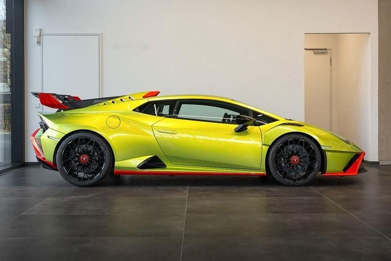 Gebraucht Lamborghini Huracán 640 PS (470 kW) 2026 Grün