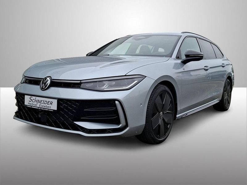Neu VW Passat R-line 193 PS (141 kW) 2026 Silber Kombi