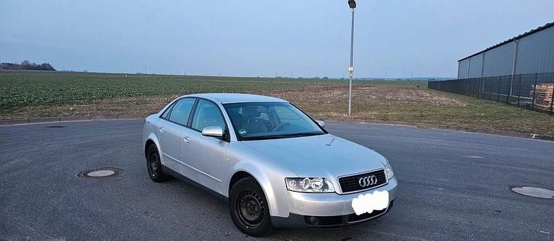 Gebraucht Audi A4 131 PS (96 kW) 2002 Silber Limousine