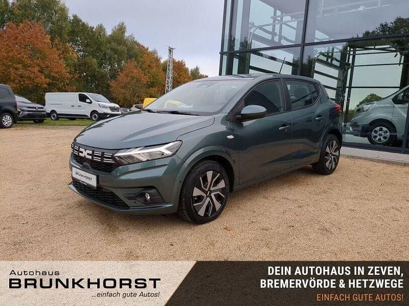 Neu Dacia Sandero Expression 101 PS (74 kW) 2025 Zedergrün Kleinwagen