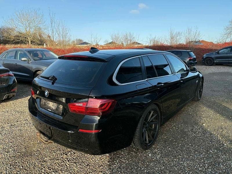 Gebraucht BMW 520 184 PS (135 kW) 2014 Schwarz Kombi