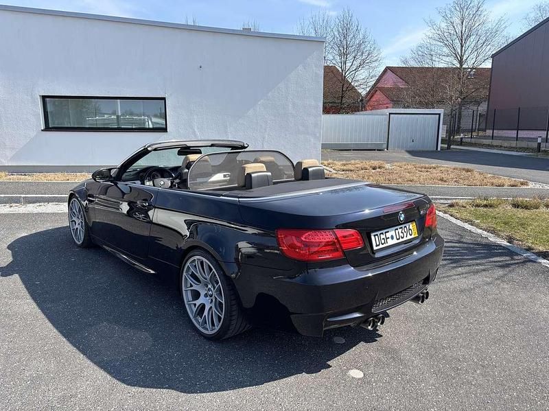 Gebraucht BMW M3 Cabriolet Performance 420 PS (308 kW) 2011 Schwarz Cabrio