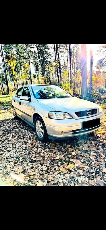 Gebraucht Opel Astra 100 PS (73 kW) 2001 Silber Limousine