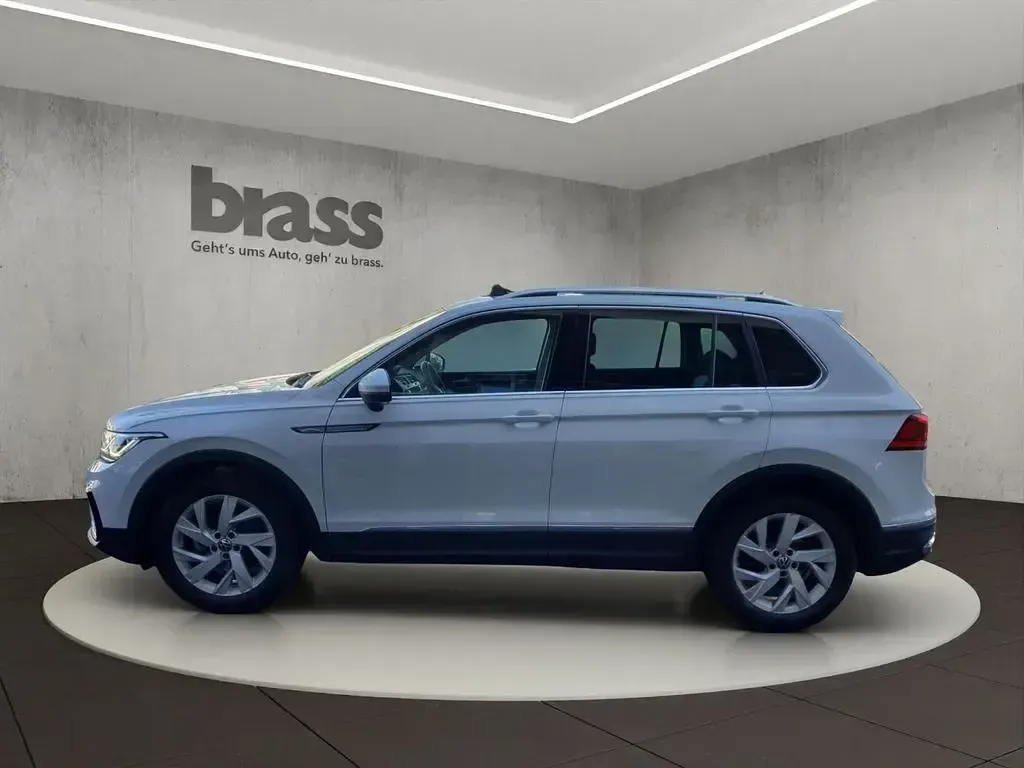 Gebraucht VW Tiguan Elegance 150 PS (110 kW) 2023 Pure white SUV