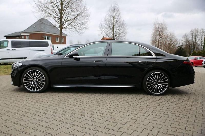 Gebraucht Mercedes S400L AMG 330 PS (242 kW) 2023 Obsidianschwarz  metalliclack Limousine