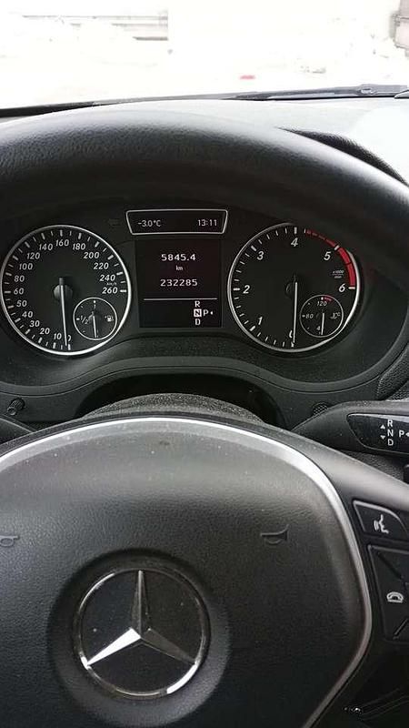 Gebraucht Mercedes B200 136 PS (100 kW) 2013 Van / Kleinbus