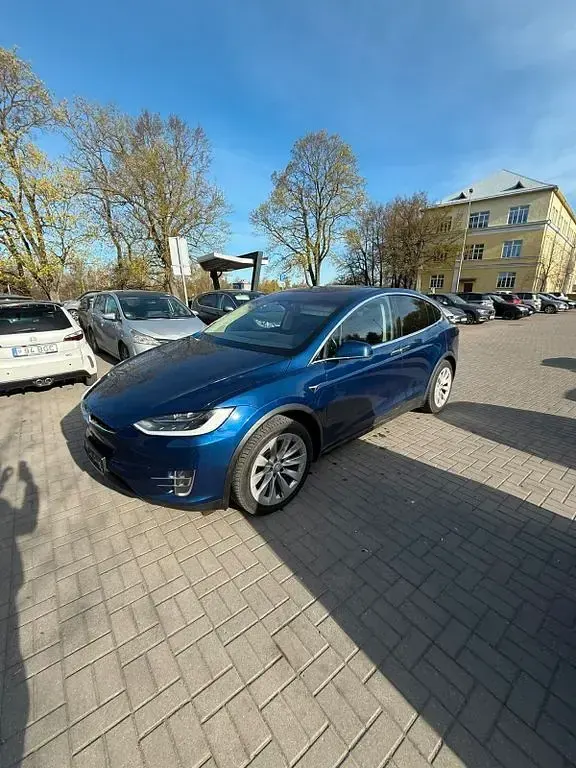 Usata Tesla Model X 386 kW (525 CV) 2017 Blu SUV