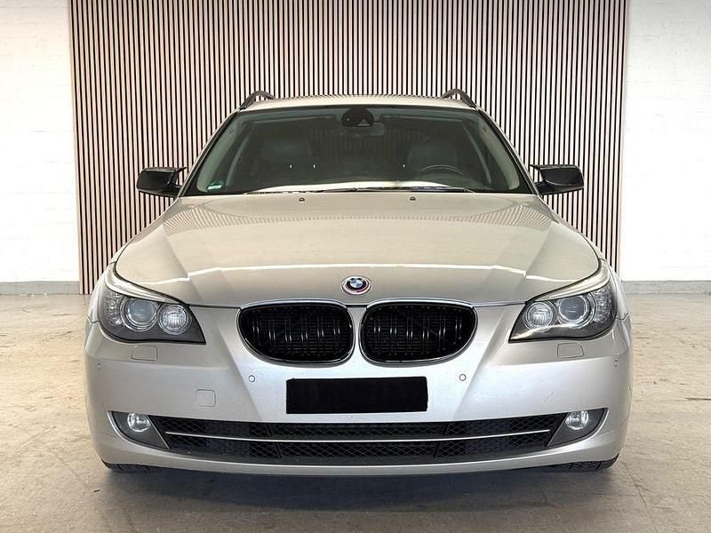 Gebraucht BMW 530 Exclusive 235 PS (172 kW) 2008 Silber Kombi