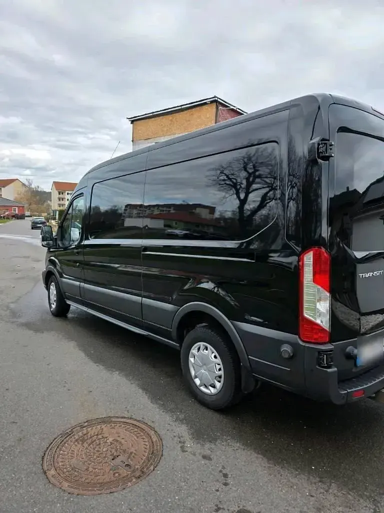Gebraucht Ford Transit 130 PS (95 kW) 2019 Schwarz Van