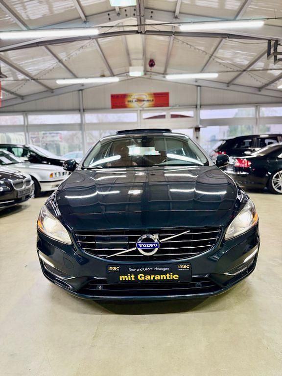 Gebraucht Volvo V60 Summum 215 PS (158 kW) 2014 Grau Kombi