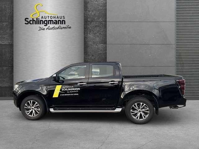 Gebraucht Isuzu D-Max 163 PS (119 kW) 2025 Onyx black Van