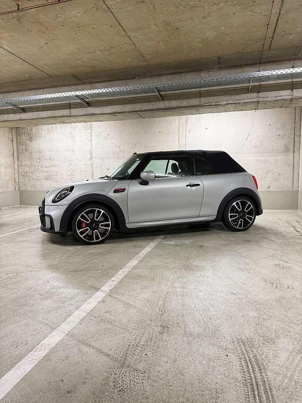 Gebraucht Mini John Cooper Works 231 PS (169 kW) 2022 Weiß Kleinwagen