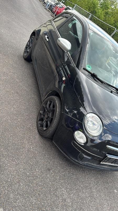 Gebraucht Fiat 500 70 PS (51 kW) 2012 Schwarz Kleinwagen