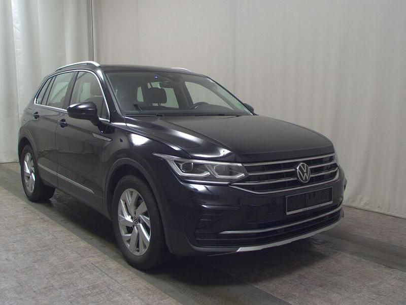 Gebraucht VW Tiguan Elegance 150 PS (110 kW) 2023 Schwarz SUV